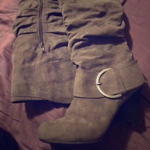 Only worn a few times